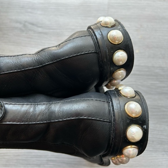 [6.5] Louise Et Cie Classic Black Leather Chelsea Boot Gold & Pearl Hardware - Picture 7 of 13